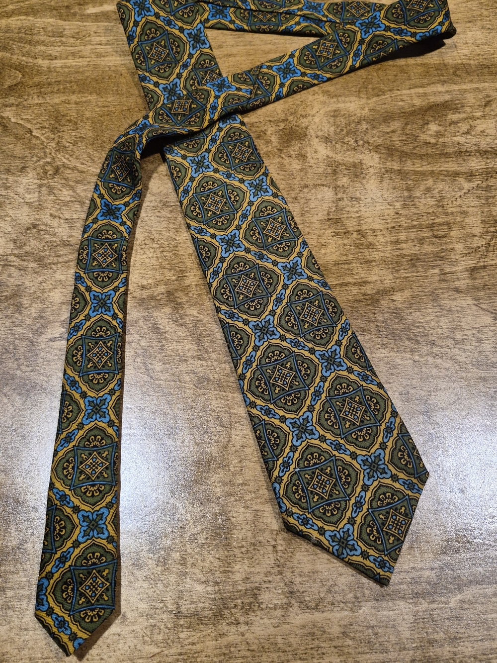 Vintage Gino Pompeii 100% Wool Intricate Men's Tie